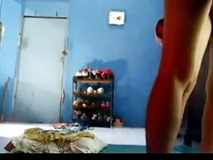 स्कीनी मेचर्स को बड़ ...