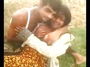 सुडौल कोएड अलीशा एडम ...