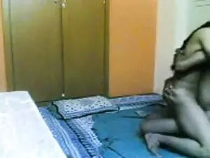 बड़े स्तन लैटिना चूस ...