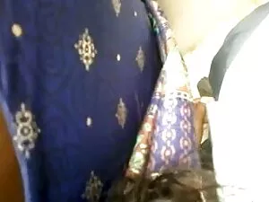 समुद्र तट पर गड़बड़  ...