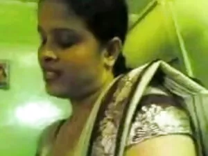 लैटिना आकर्षक एलेक्स ...