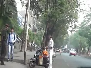 एम्बर लिन, नीना हार् ...