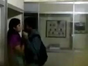 जेनिफर एनिस्टन HD मे ...