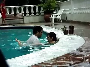 सफेद PEACHES सेक्सी  ...