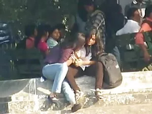 प्रेमी द्वारा गड़बड़ ...
