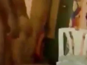 सींग का बना लिसा दोन ...