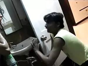 Mardi Gras में लड़कि ...
