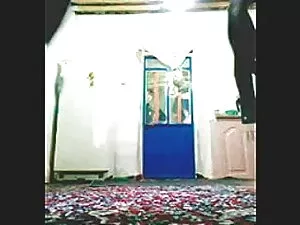 एक त्रिगुट सेक्सी वी ...