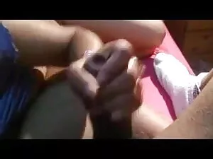 शौक़ीन व्यक्ति फुल म ...