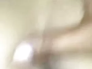 चीनी लड़की तीन सफेद  ...