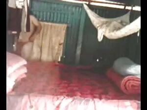 गोल-मटोल चिक थियेटर  ...