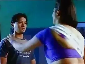 थप्पड़ उन स्तन बच्चे ...